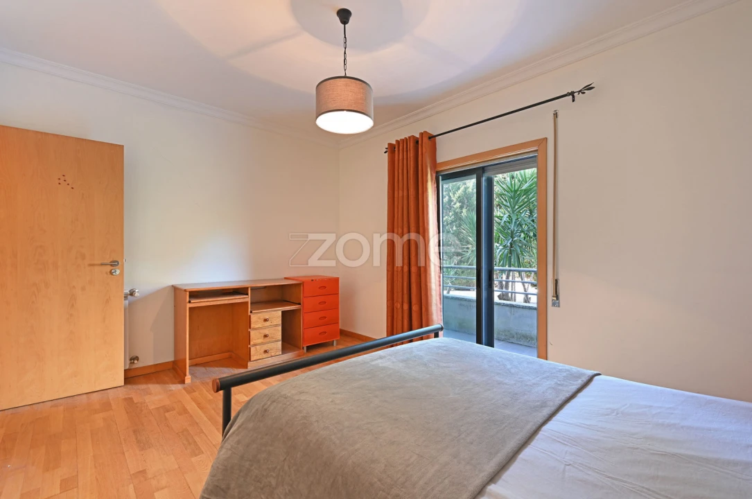 Apartamento T2 para Arrendamento em Lordelo do Ouro e Massarelos Foto 12