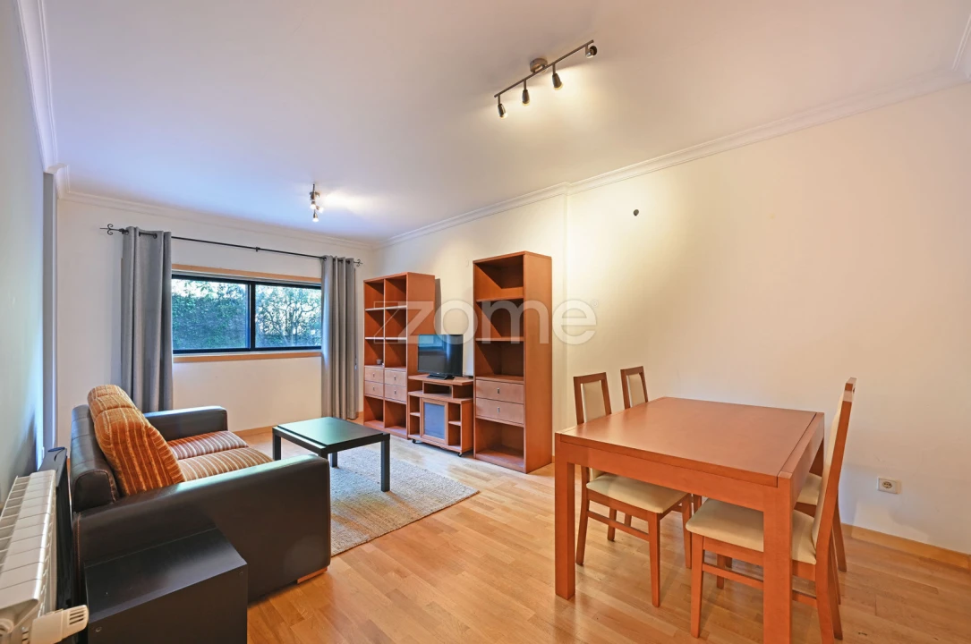 Apartamento T2 para Arrendamento em Lordelo do Ouro e Massarelos Foto 17