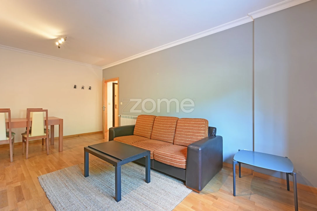 Apartamento T2 para Arrendamento em Lordelo do Ouro e Massarelos Foto 20