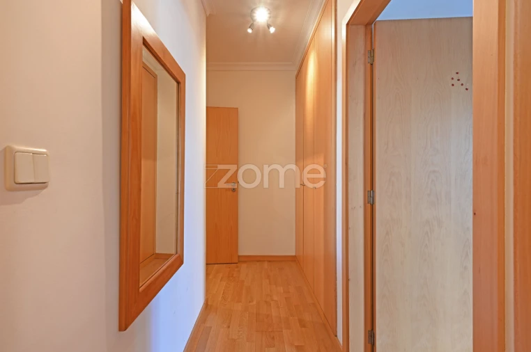 Apartamento T2 para Arrendamento em Lordelo do Ouro e Massarelos Foto 9