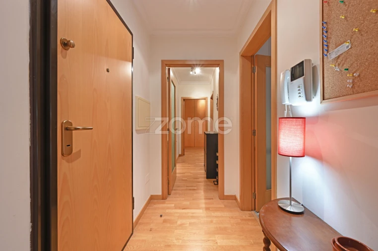 Apartamento T2 para Arrendamento em Lordelo do Ouro e Massarelos Foto 22