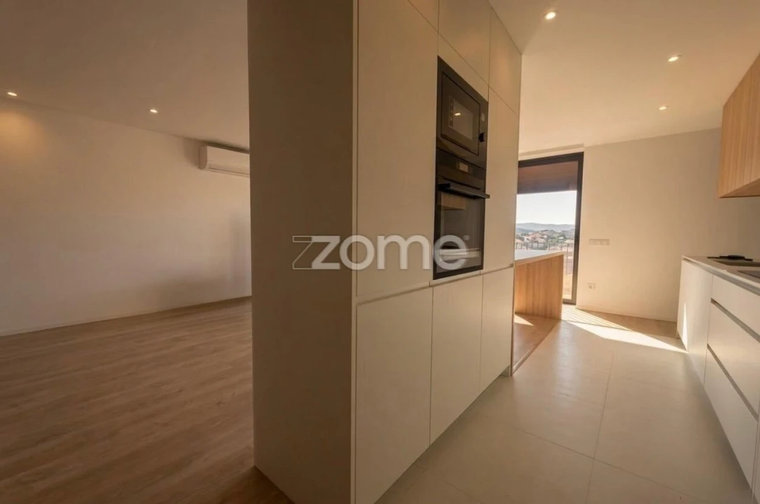 Apartamento T3 para Venda em Ferreiros e Gondizalves Foto 11