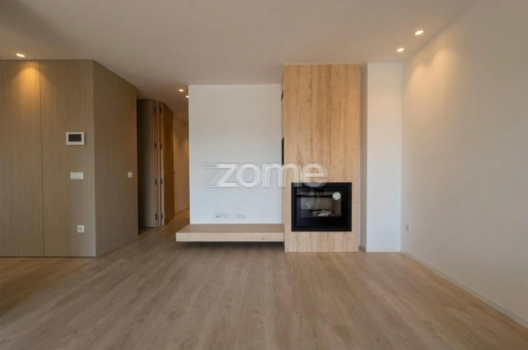 Apartamento T3 para Venda em Ferreiros e Gondizalves Foto 28