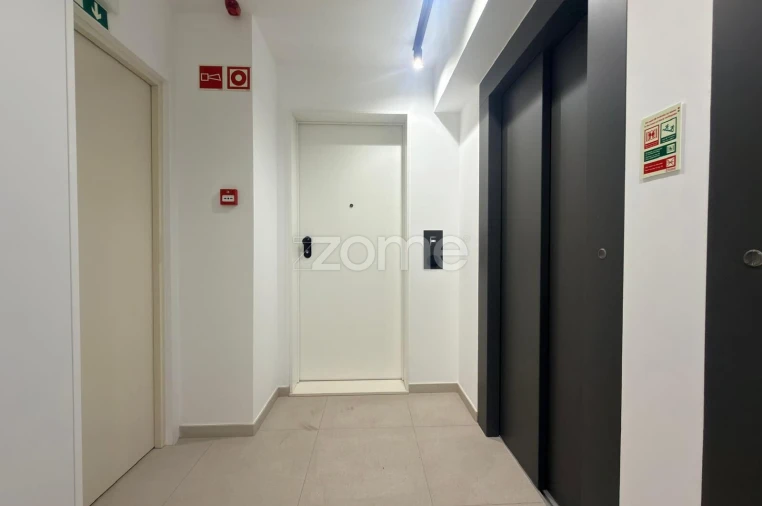 Apartamento T3 para Venda em Ferreiros e Gondizalves Foto 8
