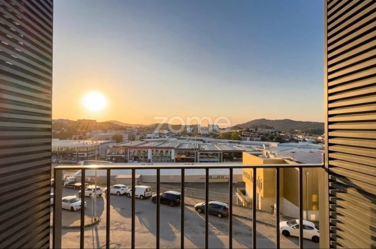 Apartamento T3 para Venda em Ferreiros e Gondizalves Foto 17