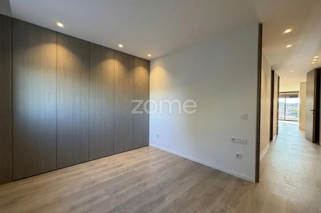 Apartamento T3 para Venda em Ferreiros e Gondizalves Foto 33