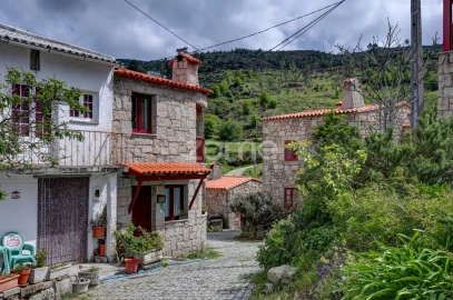 Quinta T10 para Venda em Santiago