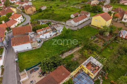 Terreno para Venda em Santiago e São Simão de Litém e Albergaria dos Doze