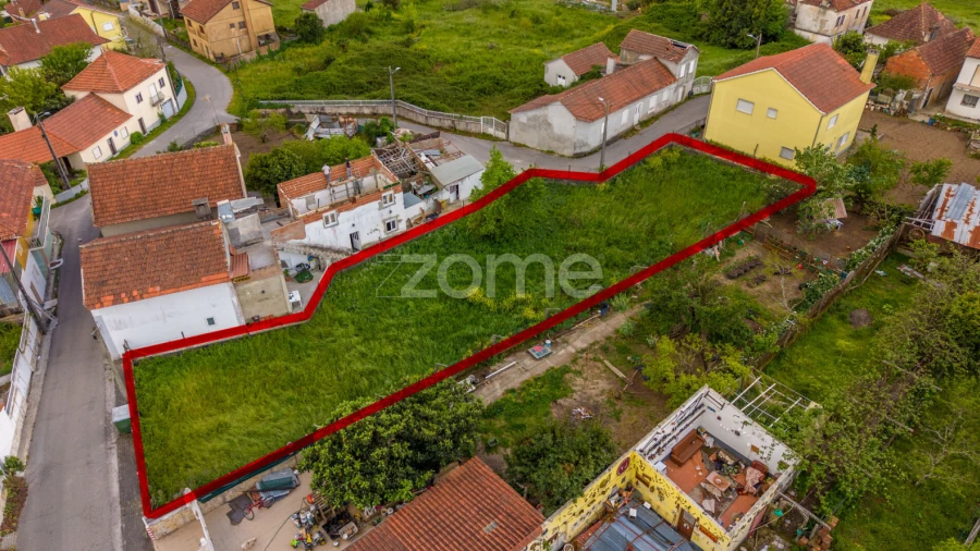 Terreno para Venda em Santiago e São Simão de Litém e Albergaria dos Doze