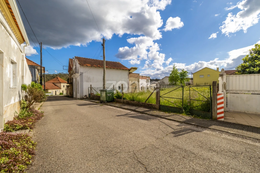 Terreno para Venda em Santiago e São Simão de Litém e Albergaria dos Doze Foto 2