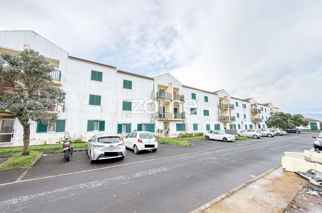 Apartamento T2 para Venda em Rabo de Peixe Foto 16