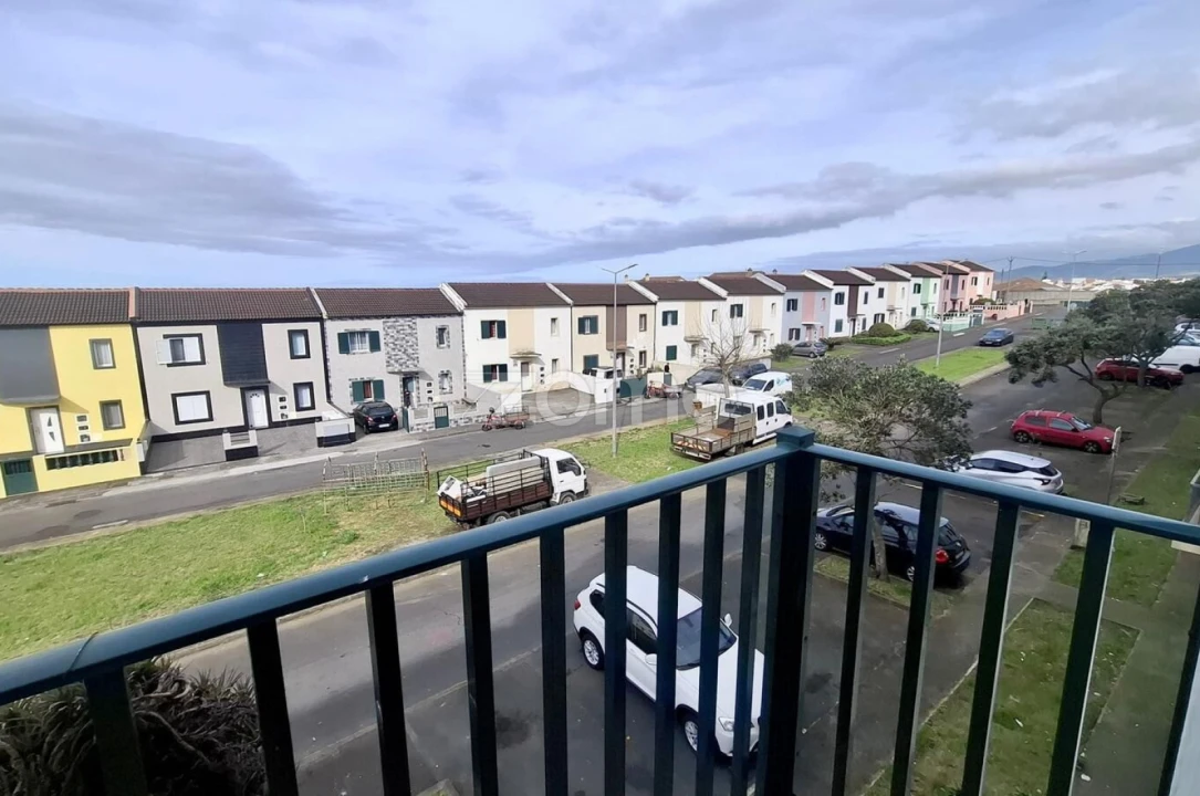 Apartamento T2 para Venda em Rabo de Peixe Foto 14