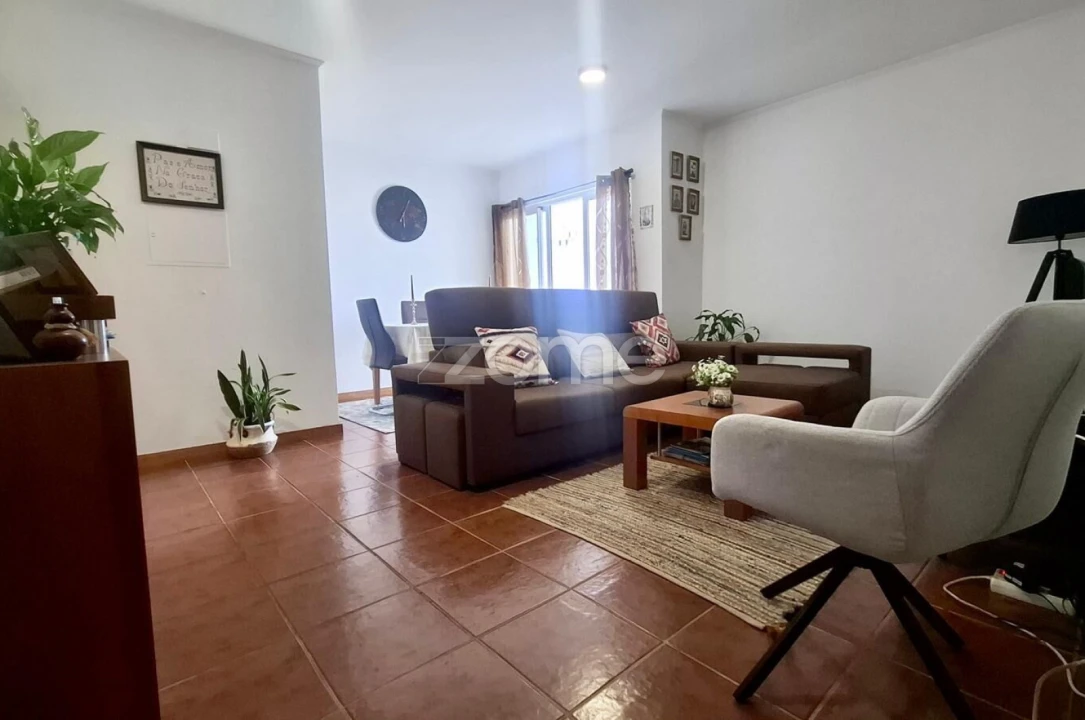 Apartamento T2 para Venda em Rabo de Peixe Foto 3