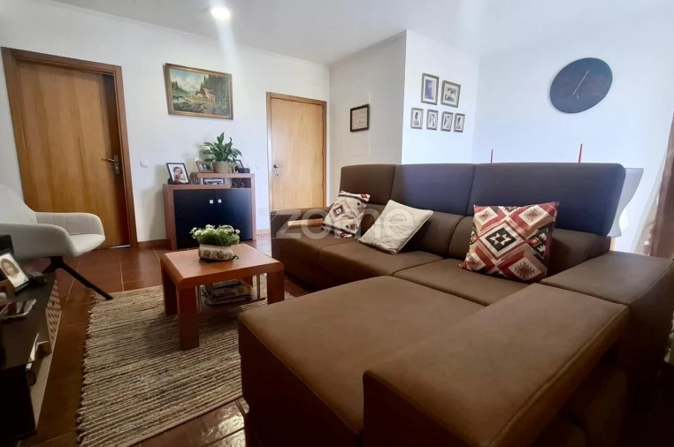 Apartamento T2 para Venda em Rabo de Peixe Foto 1