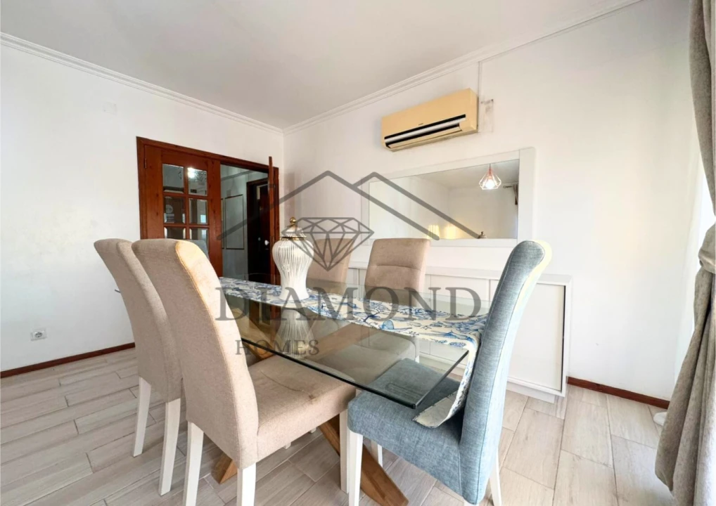 Apartamento T4 para Venda em Alpiarça Foto 3