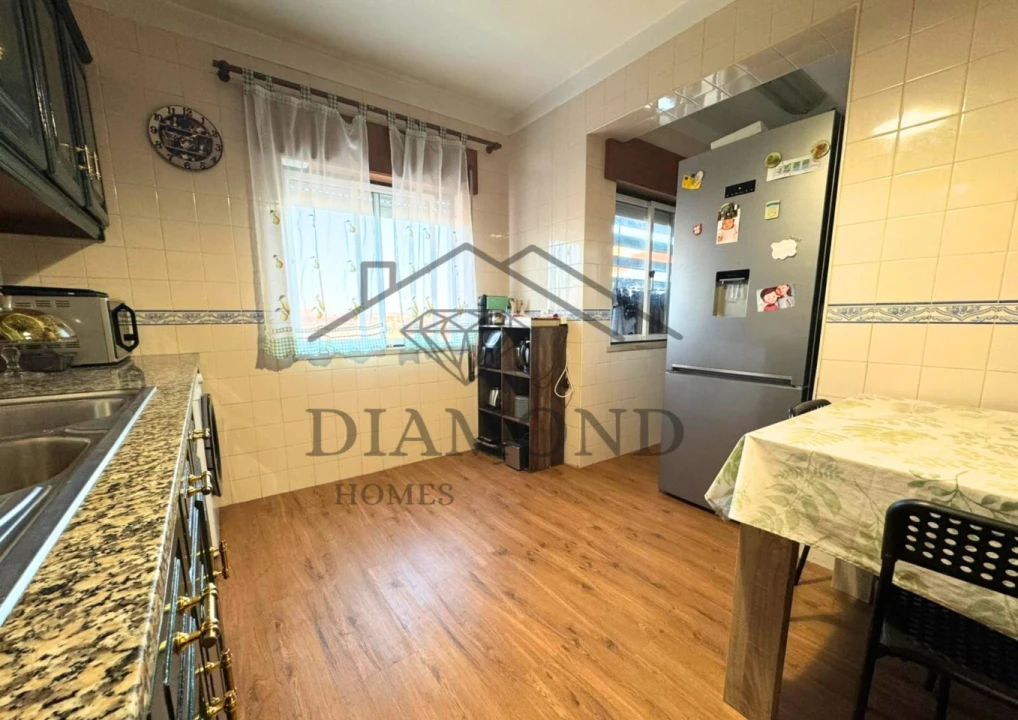 Apartamento T4 para Venda em Alpiarça Foto 6