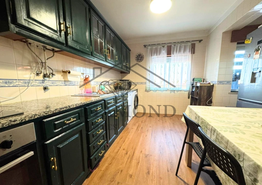 Apartamento T4 para Venda em Alpiarça Foto 8