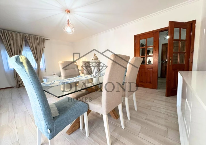 Apartamento T4 para Venda em Alpiarça Foto 2