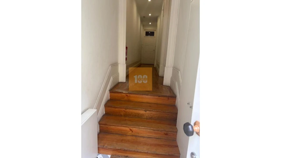 Apartamento T2 para Venda em Cedofeita, Santo Ildefonso, Sé, Miragaia, São Nicolau e Vitória Foto 3