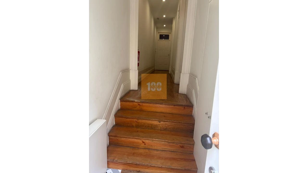 Apartamento T2 para Venda em Cedofeita, Santo Ildefonso, Sé, Miragaia, São Nicolau e Vitória Foto 3