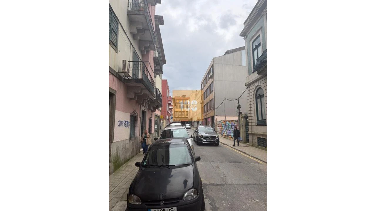 Apartamento T2 para Venda em Cedofeita, Santo Ildefonso, Sé, Miragaia, São Nicolau e Vitória Foto 25