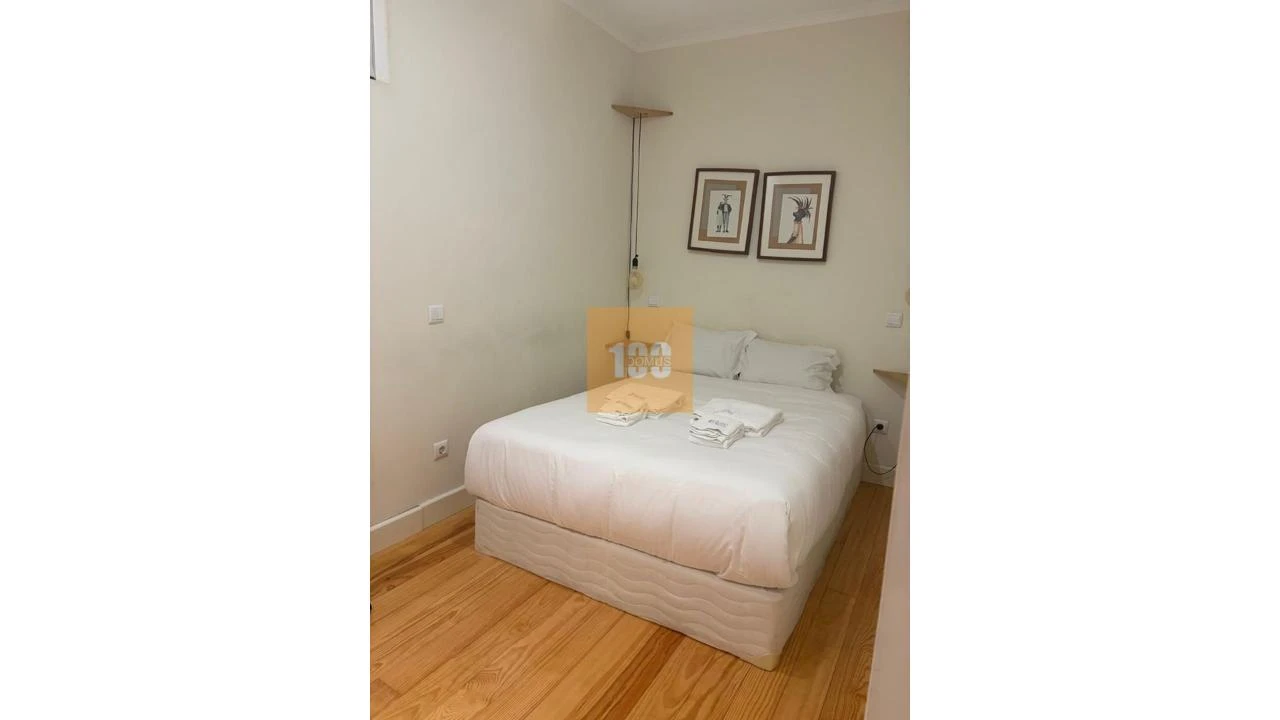 Apartamento T2 para Venda em Cedofeita, Santo Ildefonso, Sé, Miragaia, São Nicolau e Vitória Foto 14