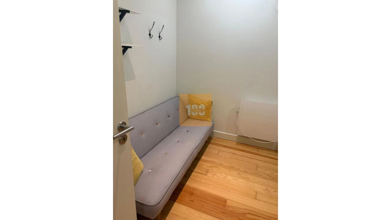 Apartamento T2 para Venda em Cedofeita, Santo Ildefonso, Sé, Miragaia, São Nicolau e Vitória Foto 9