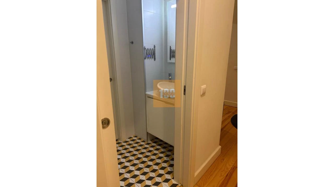 Apartamento T2 para Venda em Cedofeita, Santo Ildefonso, Sé, Miragaia, São Nicolau e Vitória Foto 16