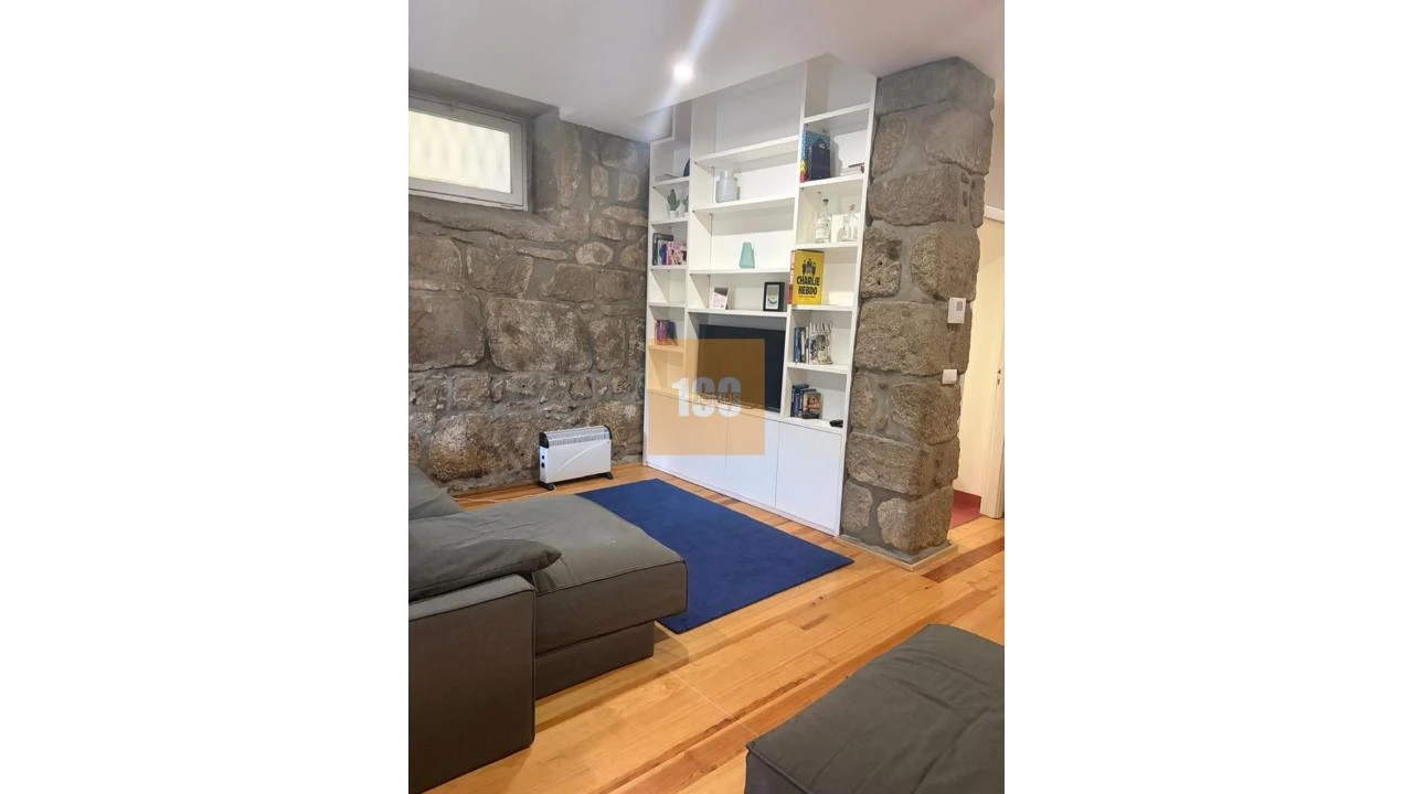 Apartamento T2 para Venda em Cedofeita, Santo Ildefonso, Sé, Miragaia, São Nicolau e Vitória Foto 11