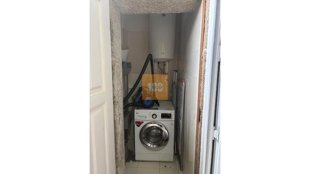 Apartamento T2 para Venda em Cedofeita, Santo Ildefonso, Sé, Miragaia, São Nicolau e Vitória Foto 21