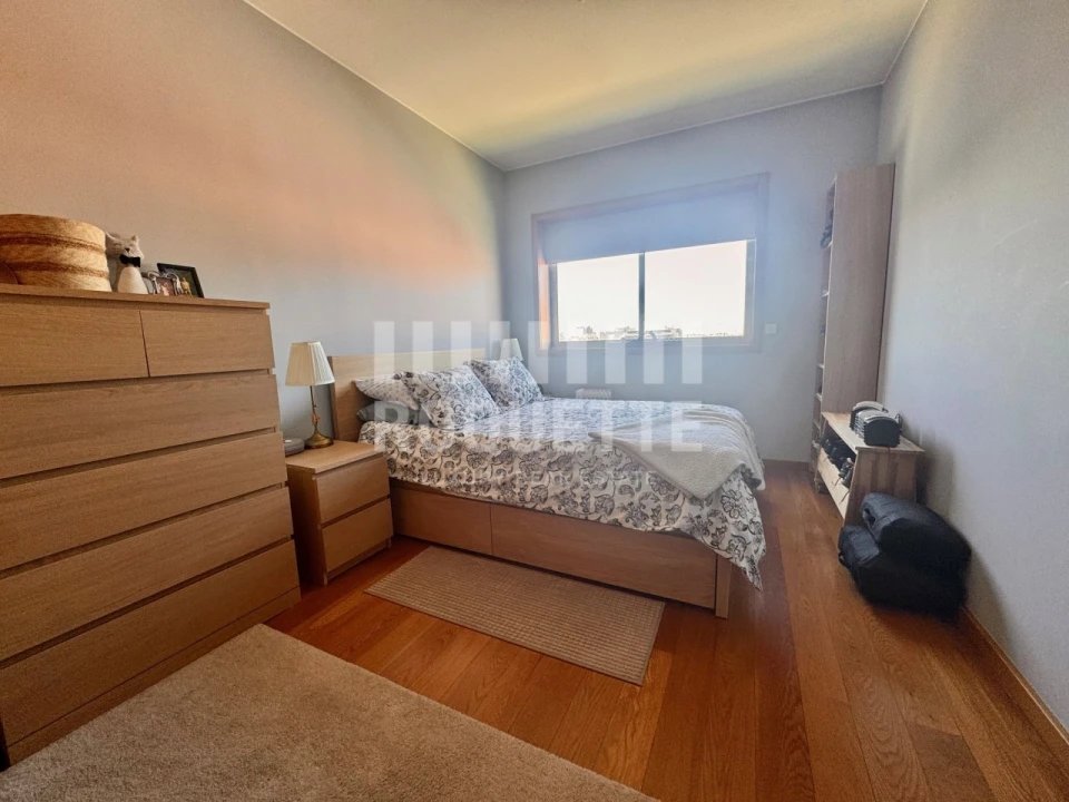 Apartamento T1 para Arrendamento em Ramalde Foto 6