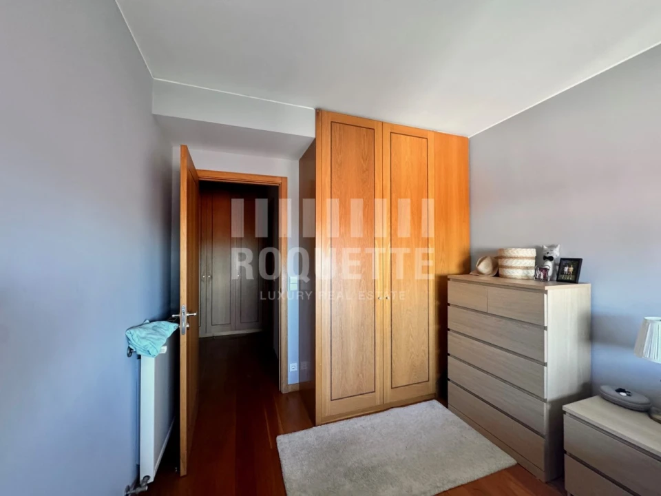 Apartamento T1 para Arrendamento em Ramalde Foto 7
