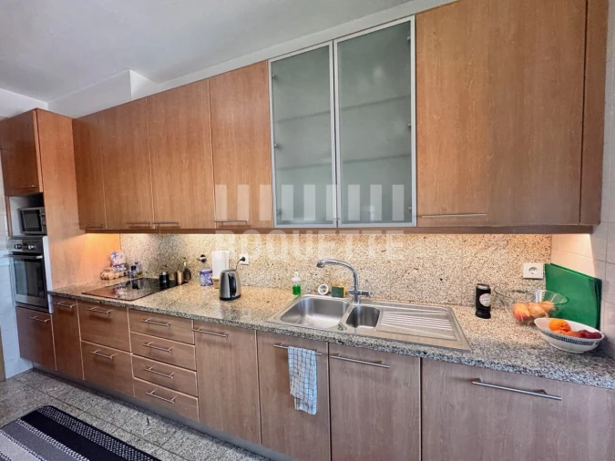 Apartamento T1 para Arrendamento em Ramalde Foto 10