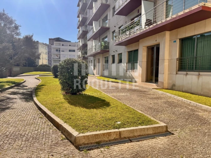 Apartamento T1 para Arrendamento em Ramalde Foto 15