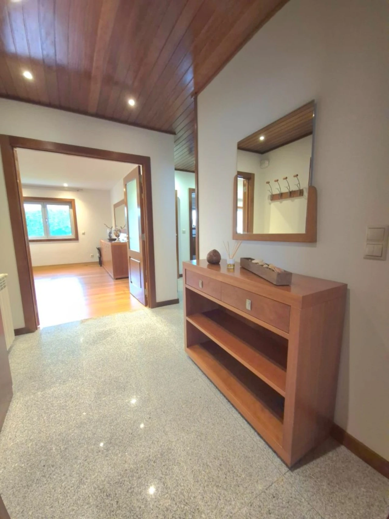 Moradia T5 para Venda em Mindelo Foto 10