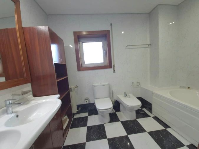 Moradia T5 para Venda em Mindelo Foto 15