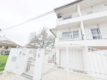 Moradia T3 para Venda em Corroios