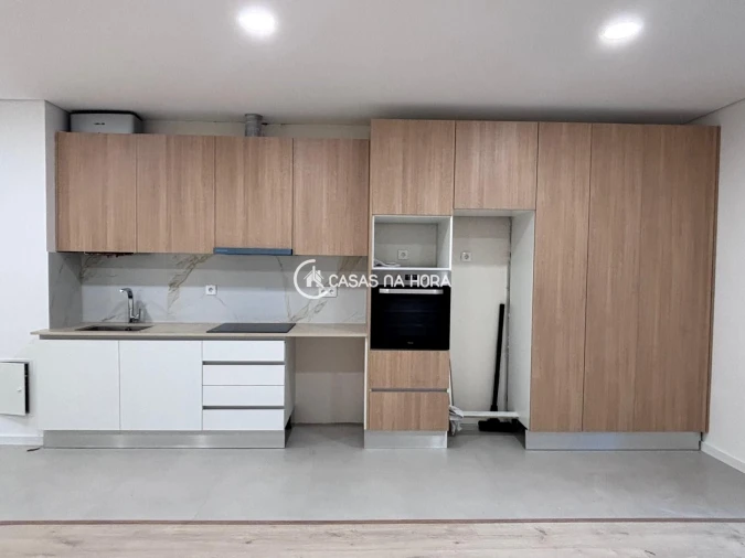 Apartamento T2 para Arrendamento em Abraveses Foto 4