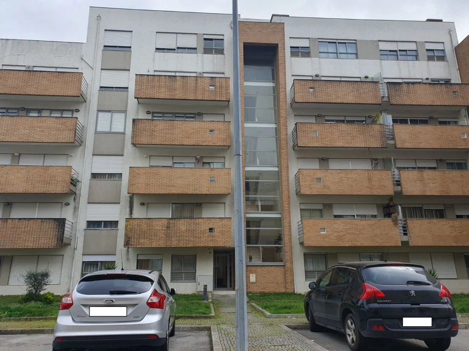 Apartamento T1 para Arrendamento em Coronado (São Romão e São Mamede) Foto 1