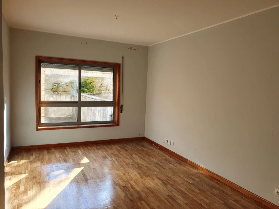 Apartamento T1 para Arrendamento em Coronado (São Romão e São Mamede) Foto 3