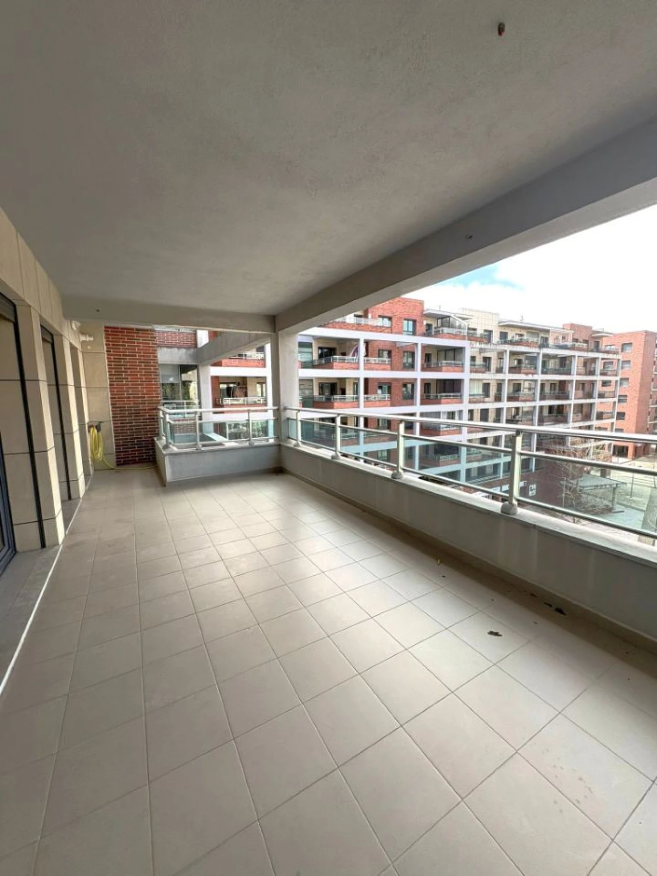 Apartamento T2 para Arrendamento em Alverca do Ribatejo e Sobralinho Foto 2