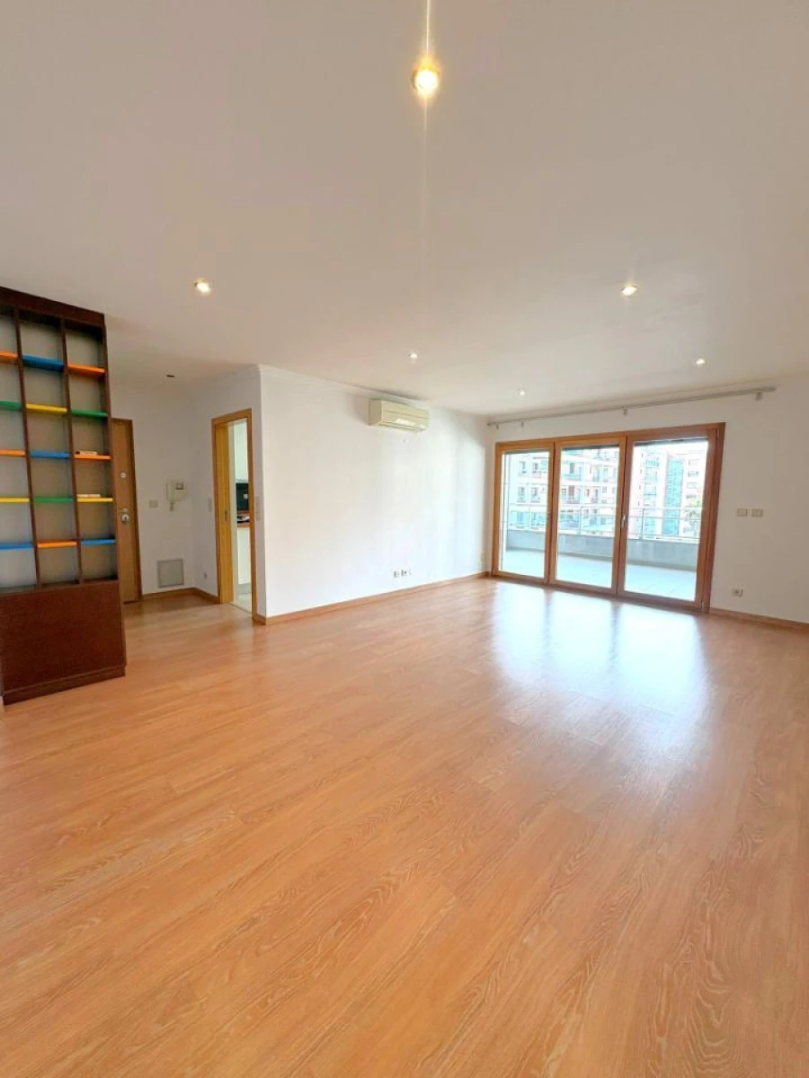 Apartamento T2 para Arrendamento em Alverca do Ribatejo e Sobralinho