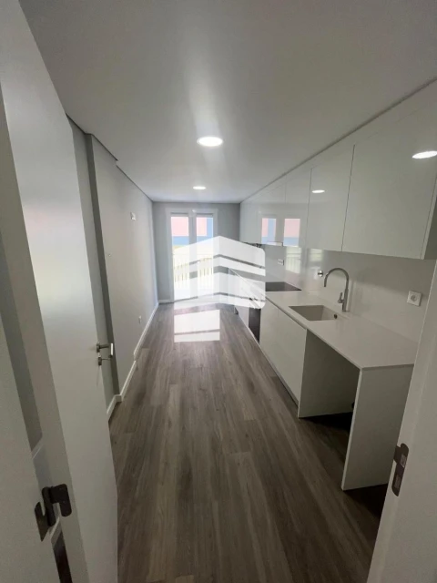 Apartamento T2 para Venda em Funchal (Se)