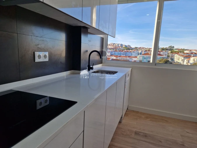 Apartamento T4 para Venda em Águas Livres Foto 5