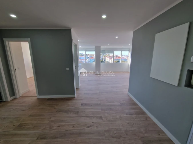 Apartamento T4 para Venda em Águas Livres Foto 28