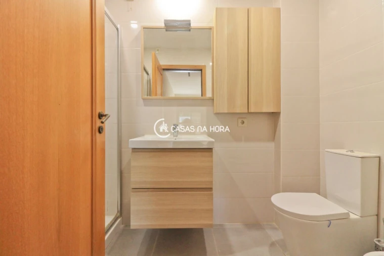 Apartamento T4 para Arrendamento em Ramalde Foto 14