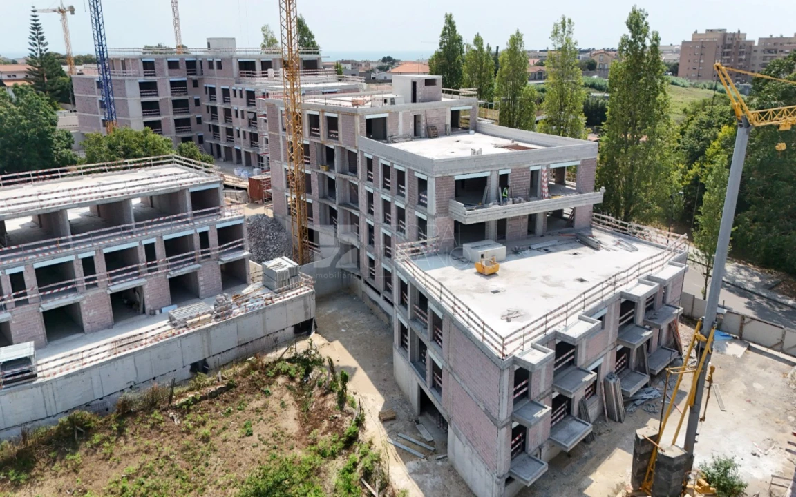 Apartamento T1 para Venda em Canidelo Foto 1