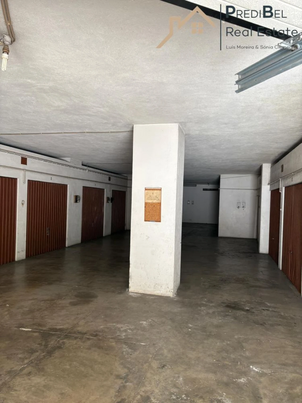 Garagem para Venda em Massamá e Monte Abraão Foto 12