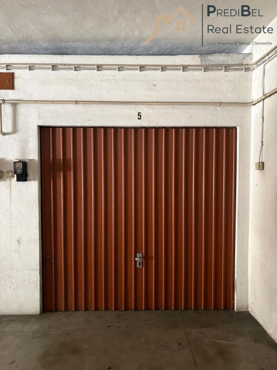 Garagem para Venda em Massamá e Monte Abraão Foto 11