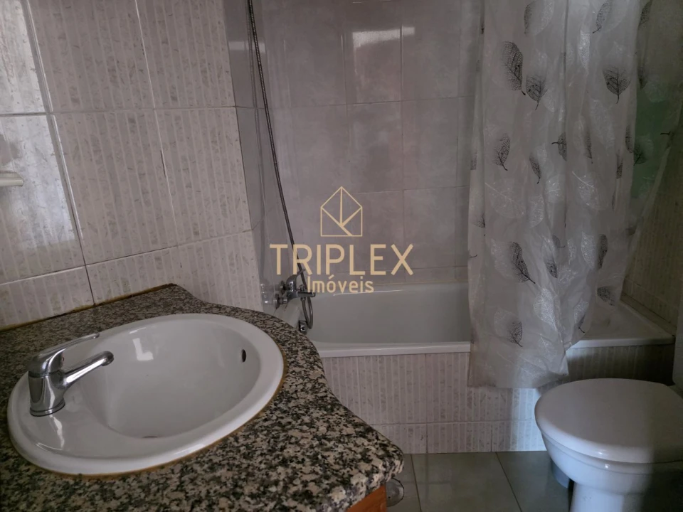 Apartamento T1 para Venda em Bougado (São Martinho e Santiago) Foto 10